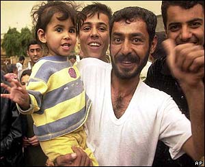 ...and some of the Umm Qasr residents seem pleased to see the coalition troops