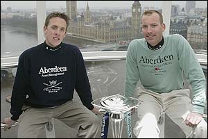 Oxford president Matt Smith and Cambridge president Tim Wooge enjoy a trip on the London Eye