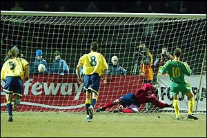 Tomas Razanauskas seals a 1-0 win for Lithuania from the spot