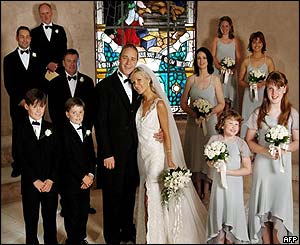 Russell Crowe, Danielle Spencer, family and guests