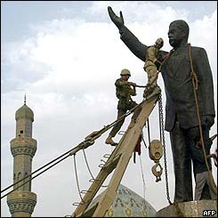 Scenes from Fardus Square in Baghdad