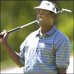 Vijay Singh contemplates missing a birdie putt opportunity
