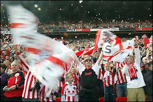 Sheffield United's fans take in the Old Trafford atmosphere before kick-off