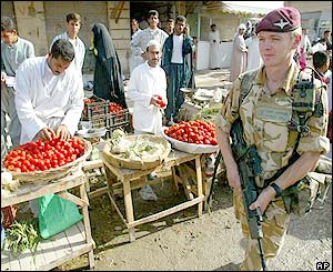 Soldier from C company of the 1st Battalion The Parachute Regiment in al-Qurna,