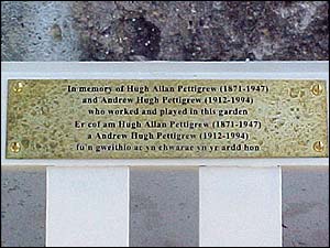Plaque