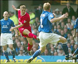 Michael Owen gives Liverpool the lead against Everton at Goodison Park