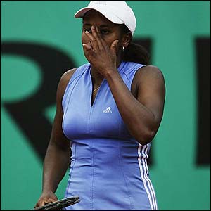 Chanda Rubin of the USA shows her frustration in her quarter final match against Justine Henin Hardenne of Belgium