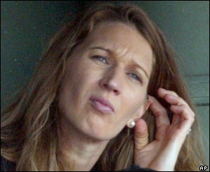 Steffi Graf watches her husband crashing out of the French Open 