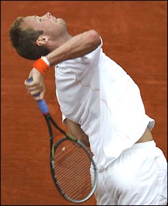 Martin Verkerk serves to Carlos Moya