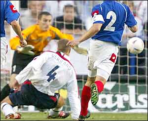 Steven Gerrard puts England ahead against Serbia & Montenegro