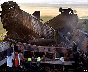 Train crash wreckage, 4 June 2003