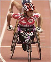 Tanni competes at the 2002 Commonwealth Games in Manchester