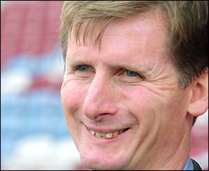 Glenn Roeder smiling