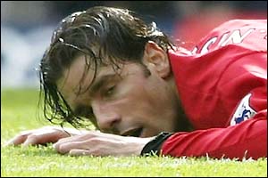 Ruud van Nistelrooy looks in despair as a another chance goes begging