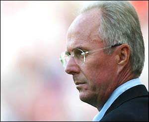 England coach Sven-Goran Eriksson looks on in frustration