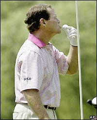 Tom Watson cards an eagle on the 15th