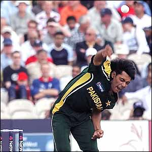 Sami causes England problems with his plus-90mph pace