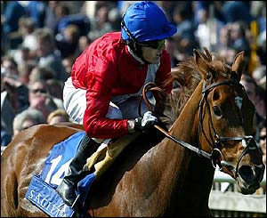Kieren Fallon and Russian Rhythm win the 2,000 Guineas