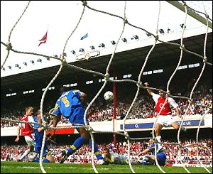 Dennis Bergkamp fires home Arsenal's second after 63 minutes