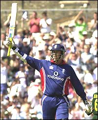 Marcus Trescothick salutes the crowd after reaching his 50 off only 37 balls
