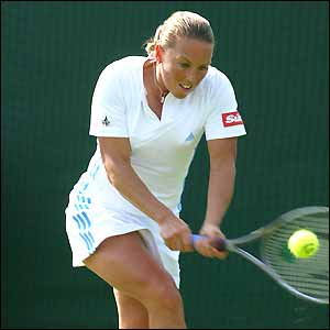 Wildcard entrant Lucie Ahl is another British loser, going down 6-3 4-6 4-6 against 13th seed Ai Sugiyama of Japan