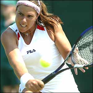 Eighth seed Jennifer Capriati beats Marie-Gaianeh Mikaelian 6-2 6-1 