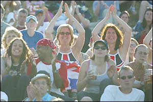 Fans on 'Henman Hill'