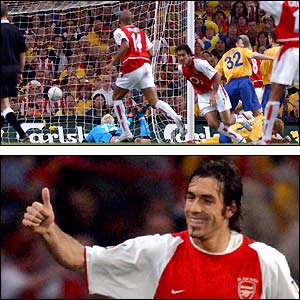 Robert Pires celebrates his winner for Arsenal