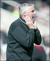 Derry manager Mickey Moran