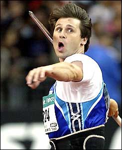 Jan Zelezny competes in the javelin