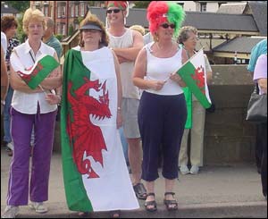 Women dressed in Welsh costume