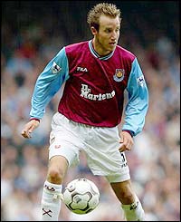 Lee Bowyer in action for West Ham