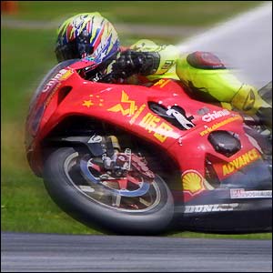 Australian Warwick Nowland leans his Suzuki into the a corner during the Endurance World championship at Austria's A-1 ring