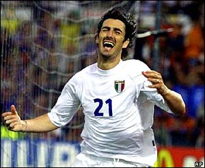 Marco Delvecchio puts Italy ahead