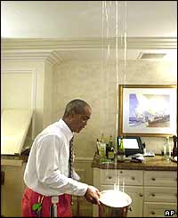 Bermuda man catches rainfall leak