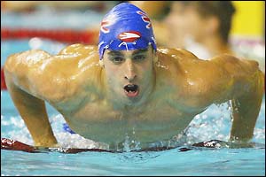James Gibson on his way to a bronze medal in the men's 100m breaststroke