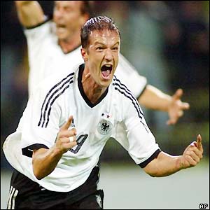 Bobic celebrates his goal