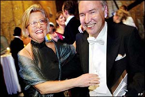 Anna Lindh with husband Bo Holmberg in December 2002 