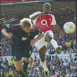 Teddy Sheringham scores for Portsmouth at Arsenal