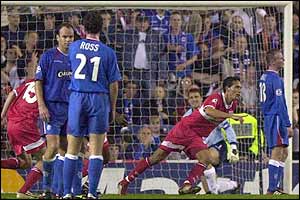 Kevin Kuranyi gives Stuttgart the lead in first-half injury time