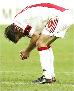 Rafael van der Vaart rues a missed opportunity to equalise