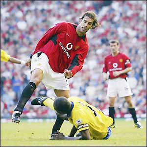 Patrick Vieira lashes out at Ruud van Nistelrooy