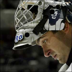 Los Angeles Kings' goalie Roman Cechmanek