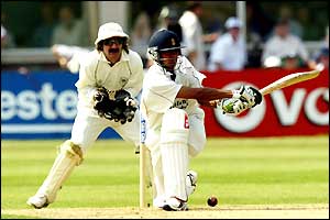 Derbyshire's Mohammed Kaif sweeps