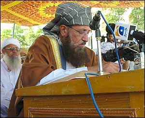 Graduate ceremony at the 'University of Jihad' in Pakistan