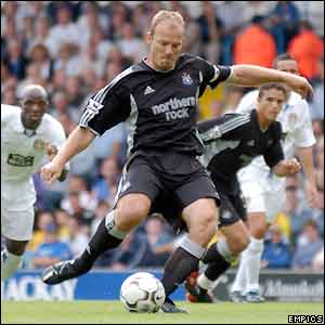 Alan Shearer puts Newcastle ahead