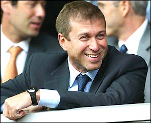 Roman Abramovich in converstaion before Liverpool v Chelsea