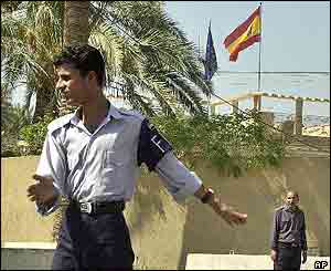 Iraqi policeman outside Spanish embassy