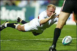 Neil Back scores England's fourth try 