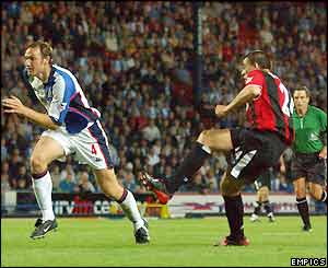 Joey Barton scores for Man City